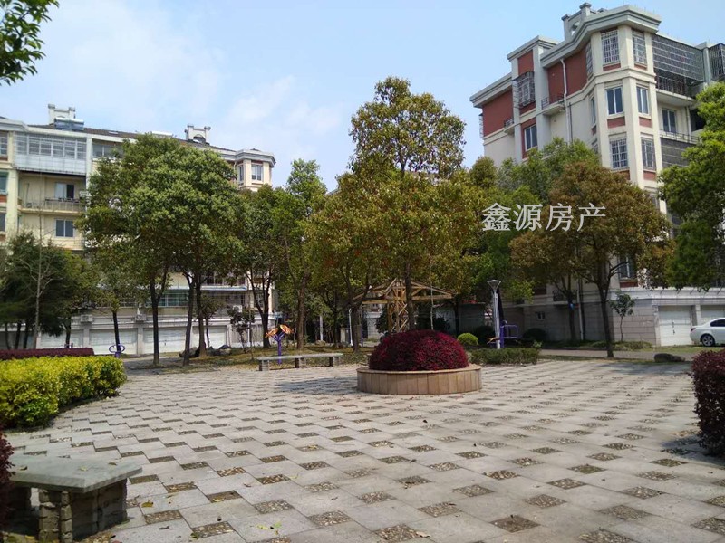 嘉都苑包括阁楼156+车库直接房源钥匙在