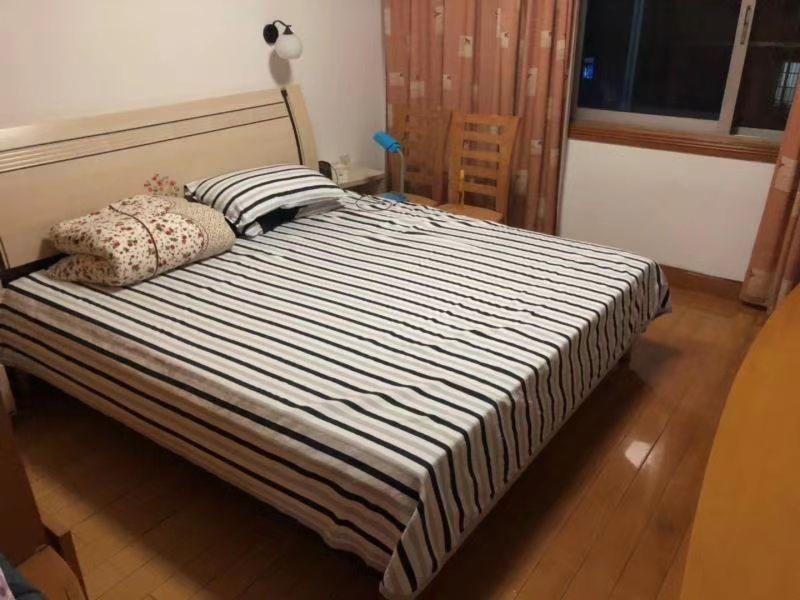 名仕园 5楼老精装 低价售 阳光XQ房