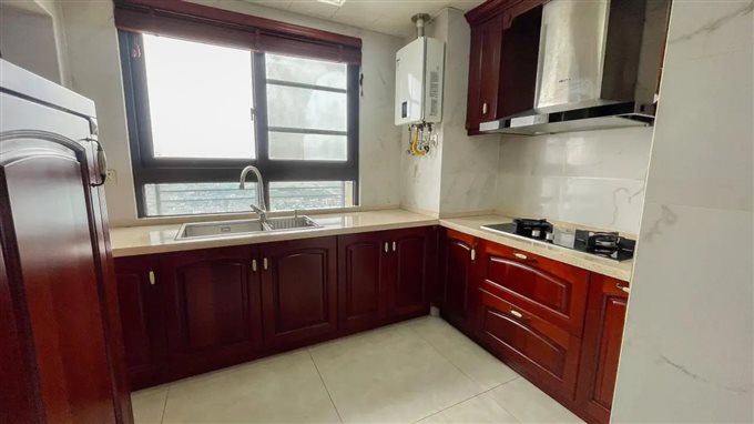 金地鸿悦 184.26平300豪华满二年