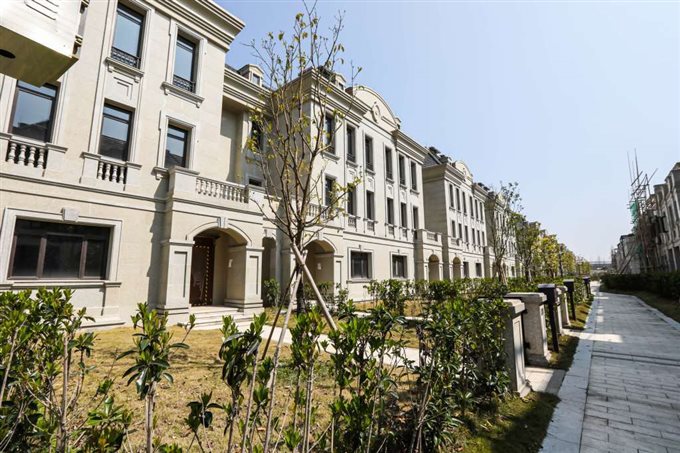 元亨雅园 二通三联排别墅 送双车位