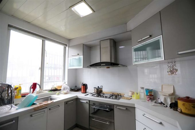 园丁新村 精装复式住宅 阳光房送阁楼