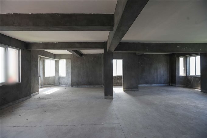 嘉都苑138平95.8万带大车库三居室