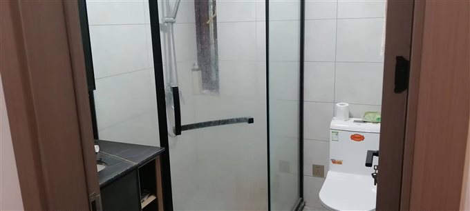 星光家园多层2楼90平精装125万