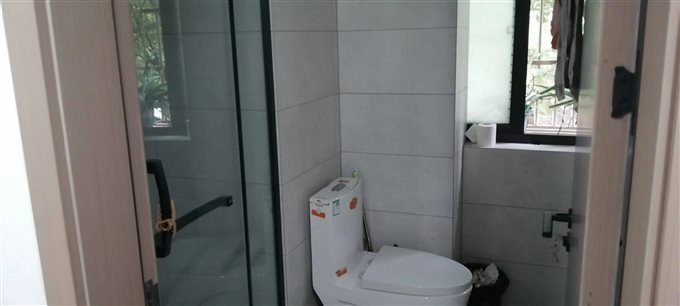 星光家园多层2楼90平三室精装125万