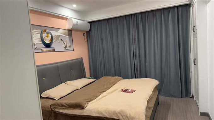 金南小区1楼两室75平全新装修满两年