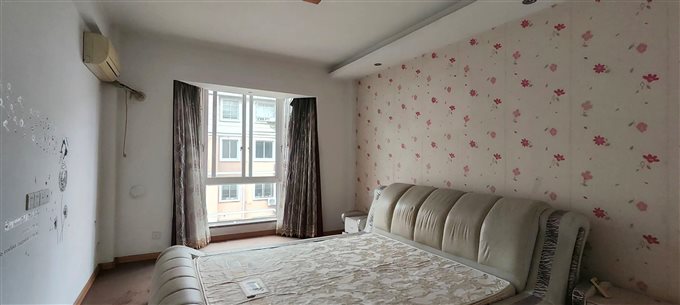 隆兴家园 精装149平方150万带车库