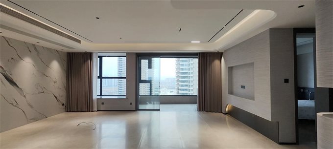 花样年172平，全新豪华装修带车位