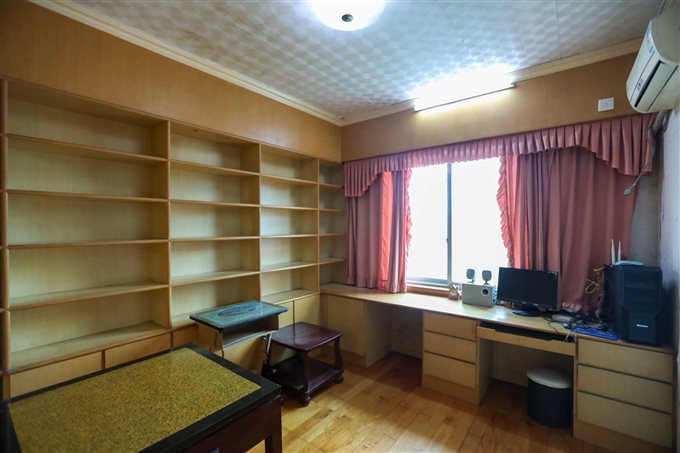 虞波北园东区156平118万带车库