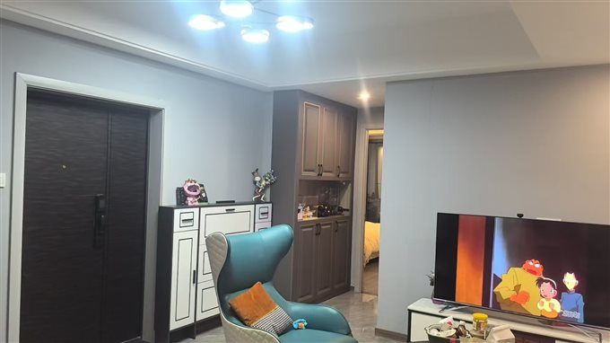 鸣北小区北区104平米精装修车位➕储物间