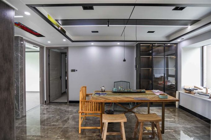 珑玥府142平精装修诚心出售文锦无占