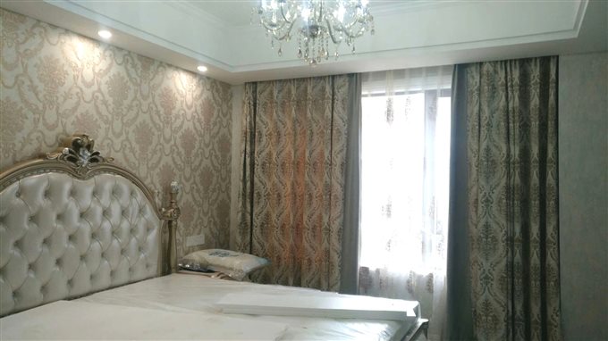 白金湾135平精装三室首次出租3500元