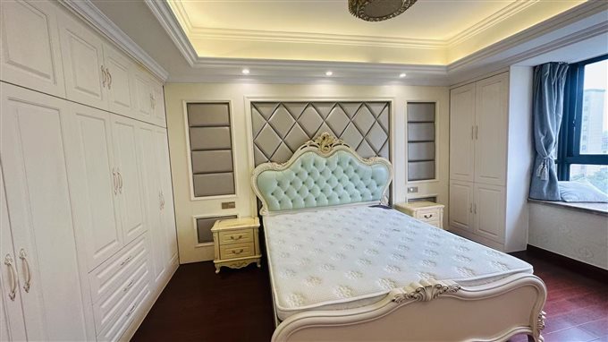 特价梅林苑150平好楼层精装车位储藏间