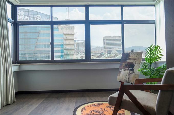 牡丹公寓大平层211平+车位直接钥匙在