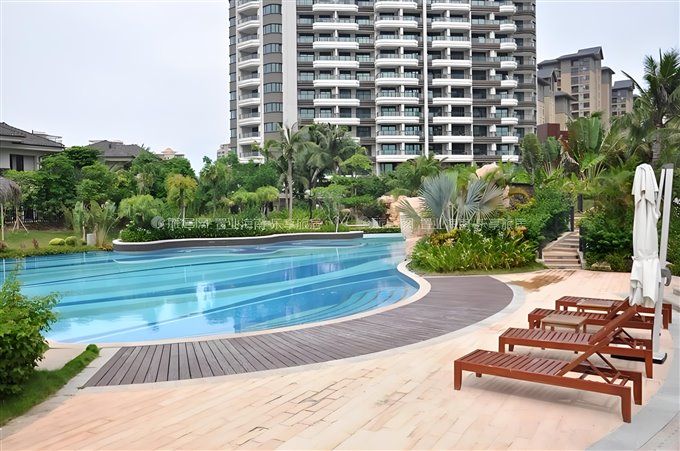 白金湾132平自住精装修133.8万直接