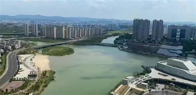 波斯曼42平小学可读，27年可读上林