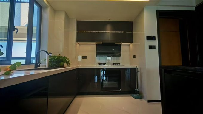 紫阙台119平精装高楼层248万车位