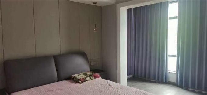 前应东区2间3楼现代豪华7000元直