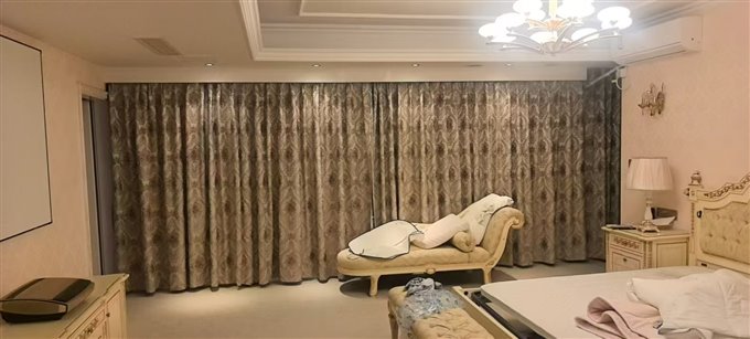 东方明珠上叠二个套房加二房间带双车位