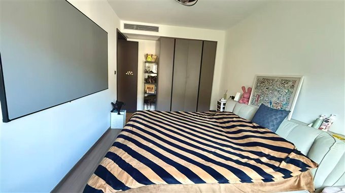 保利银杏小镇自住精装修185万一口价直接