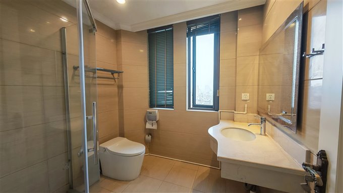 美域花苑 精装141平方265万带车位