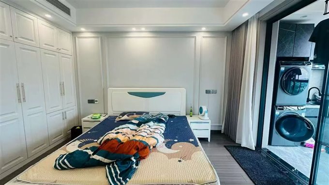嘉景园141平169万送车位精装房