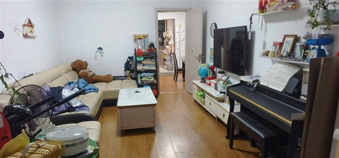 名仕园70平方两室一厅精装54万