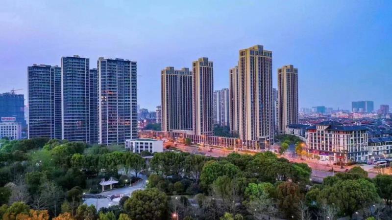 融创江景苑196平全新毛坯直接房源钥匙在