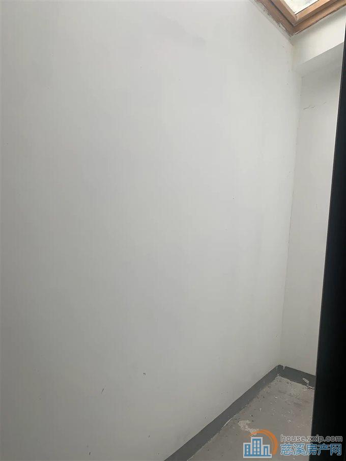 保利俯院江南北区 南北通透 诚心出售