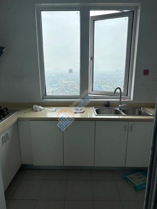 保利俯院江南北区 南北通透 精装三房