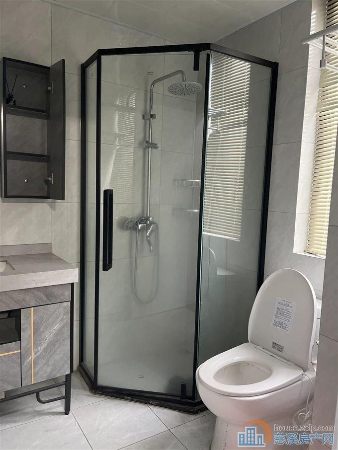 新潮塘南苑精装 满两年 带车位