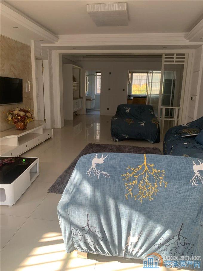 吉祥人家138平150万带车库精装保养好