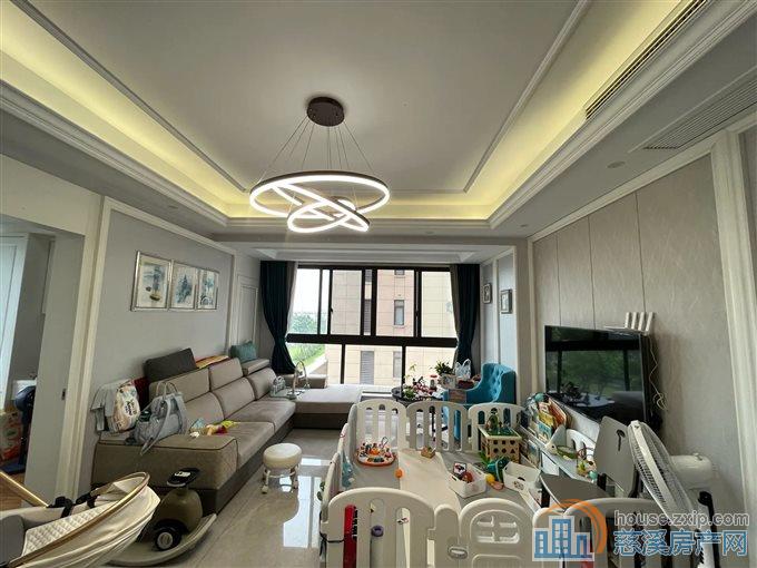 元亨雅园  精装修 带车位 满两年