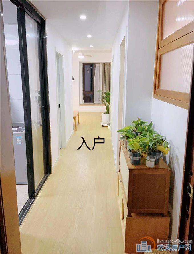 云锦苑全新装修未入住58平方77.8万