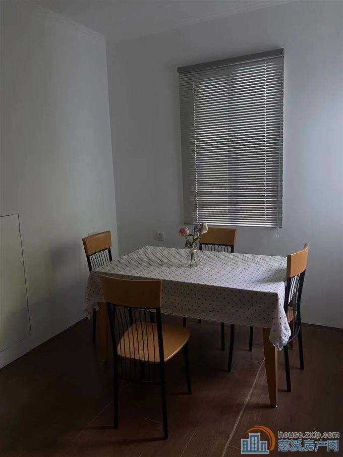 城东新村57平118万精装修