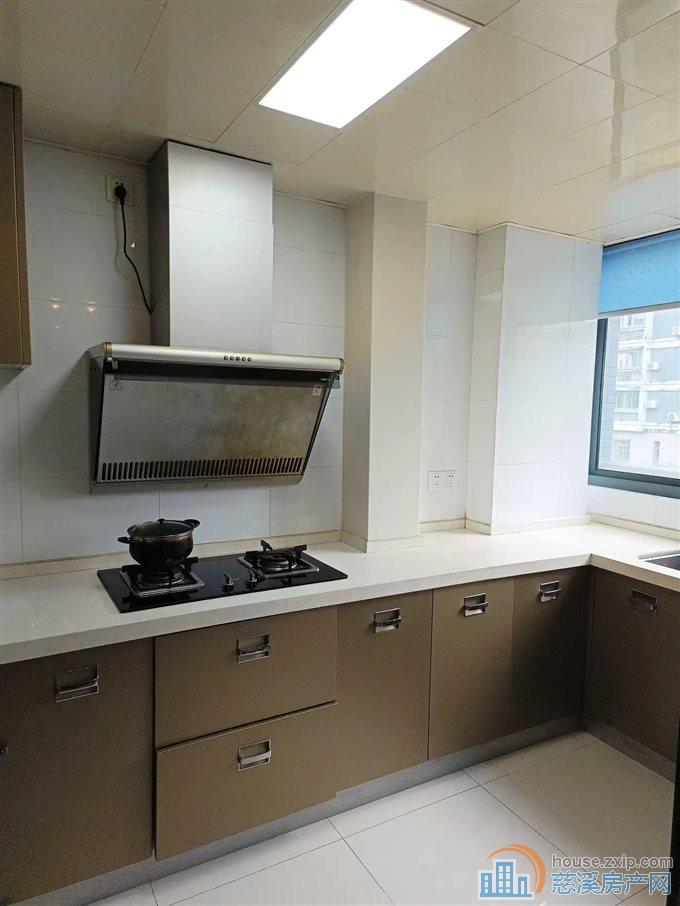 富丽湾景苑 精装保养好 双套房 送车位