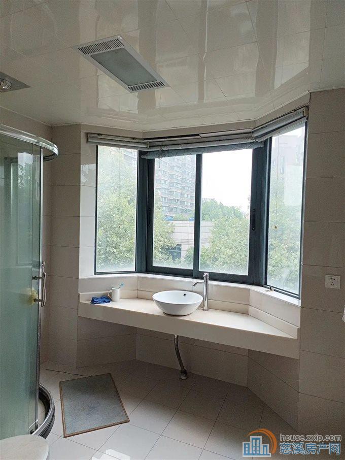 富丽湾景苑 精装保养好 双套房 送车位