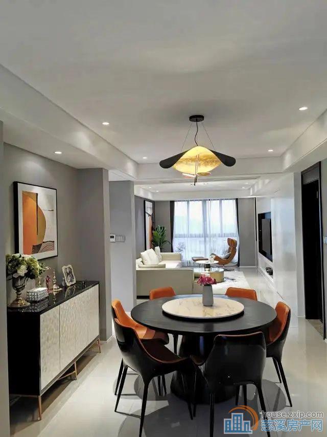 复地二期 豪装138平方188万无个税