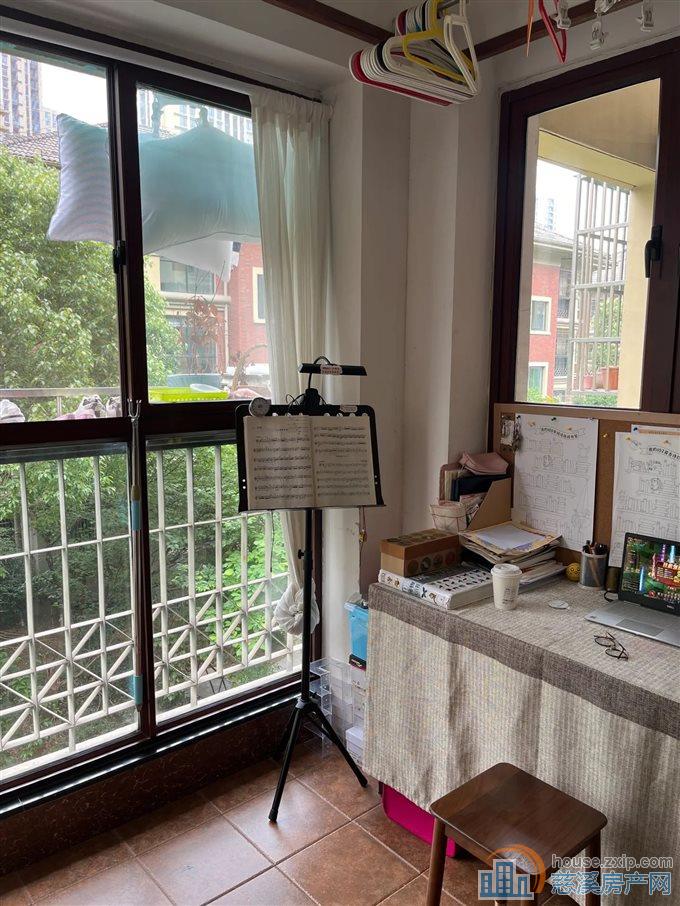 枫华富地花园南区 精装 满五唯一 带车位