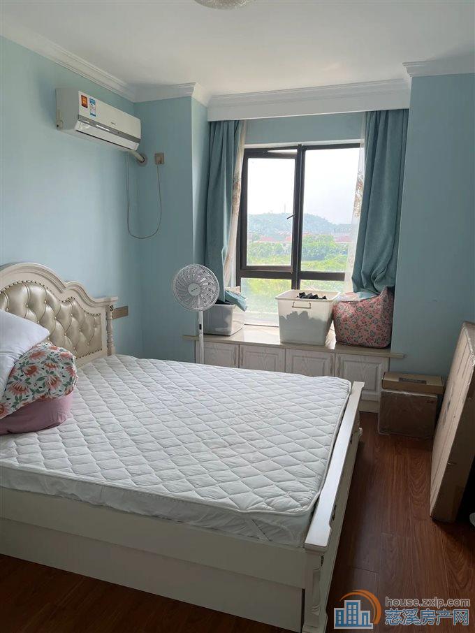 君悦湾花苑 115平155万