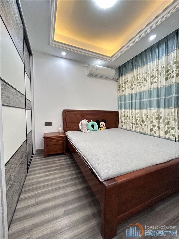 明月佳苑91平125万带车位