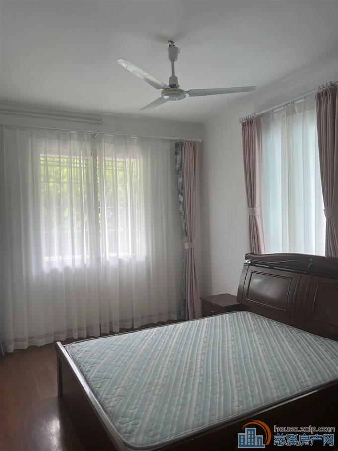 城东新村57平118万精装修