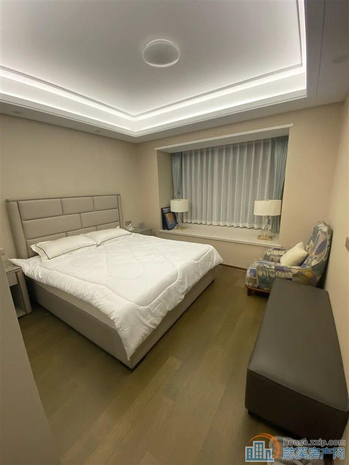 明月湖 中海湖心半岛 精装修带家电 家具