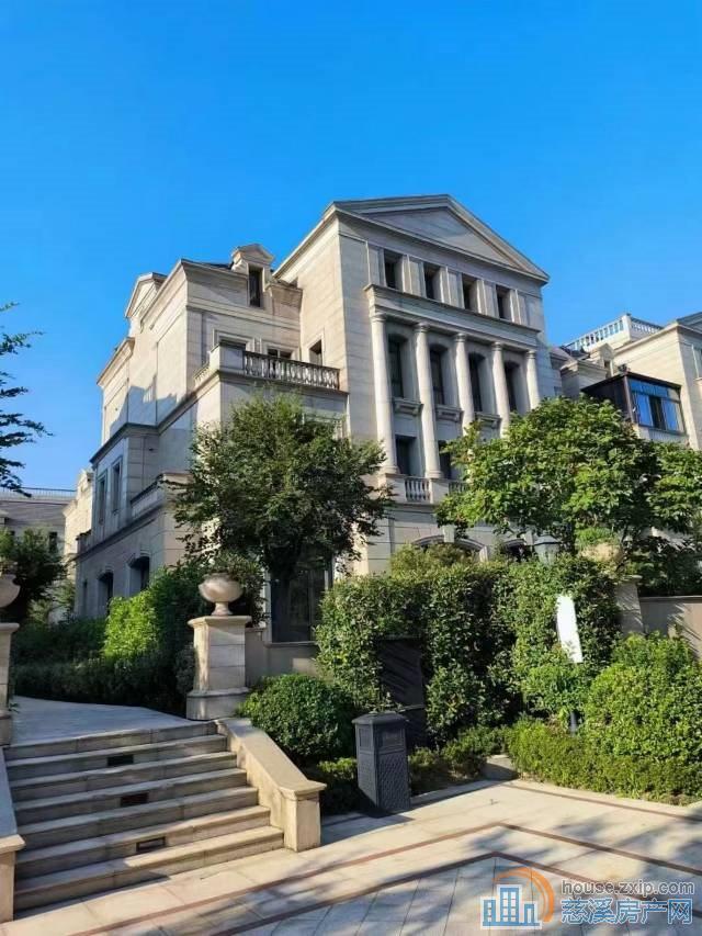 上林原著联排别墅双拼490平白坯728万