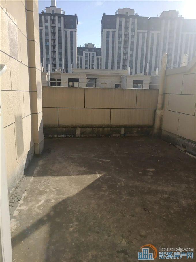 檀悦府 上叠 带车位带露台248万位置好