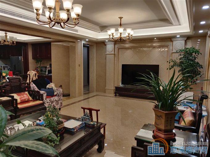 天悦湾花苑200平238万满五唯一精装