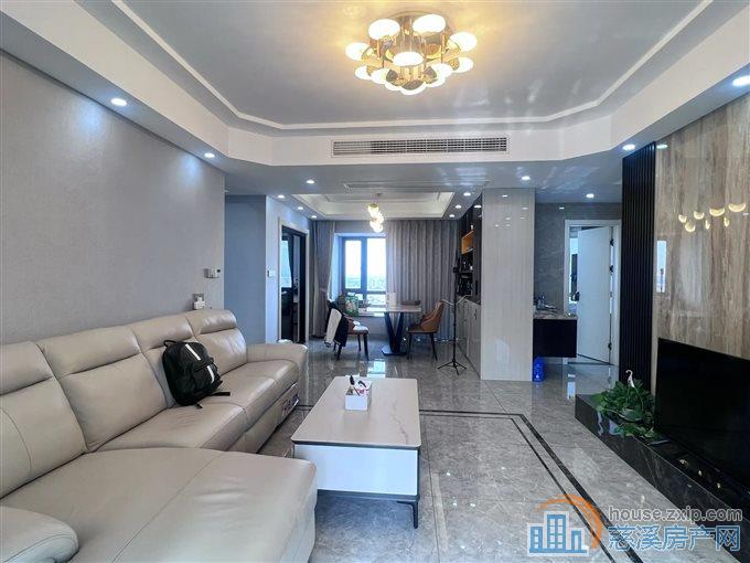 天誉华府 精装142平238万 满五唯一