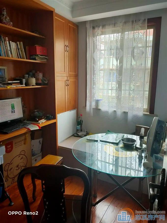 金棉小区 精装 带杂物间 自住房南北通透