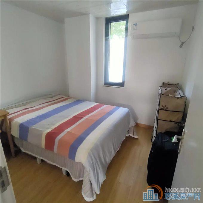 新潮塘南苑118平139万带车位文锦书包