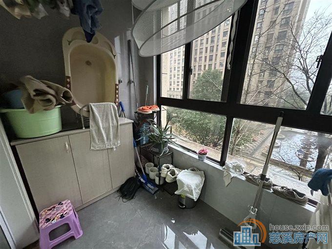 元亨雅园112平175万市中心地段