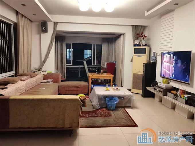 欧景苑叠墅218平方180万 带三个露台